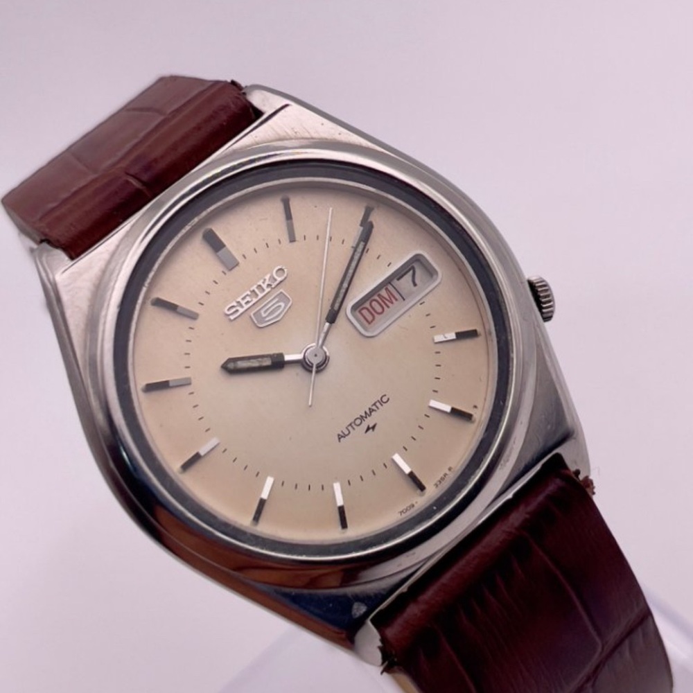 Vintage Seiko 5 Automatic - image 6